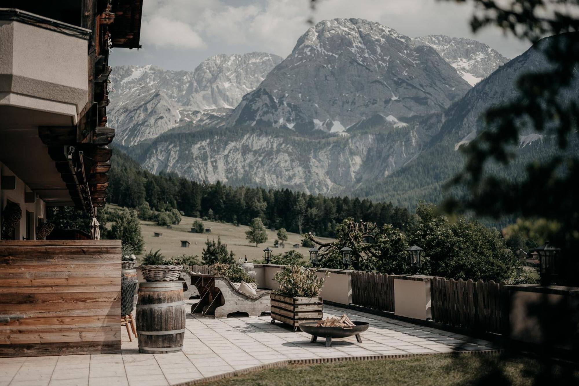 Alpenappartements Cristall Ehrwald Bagian luar foto