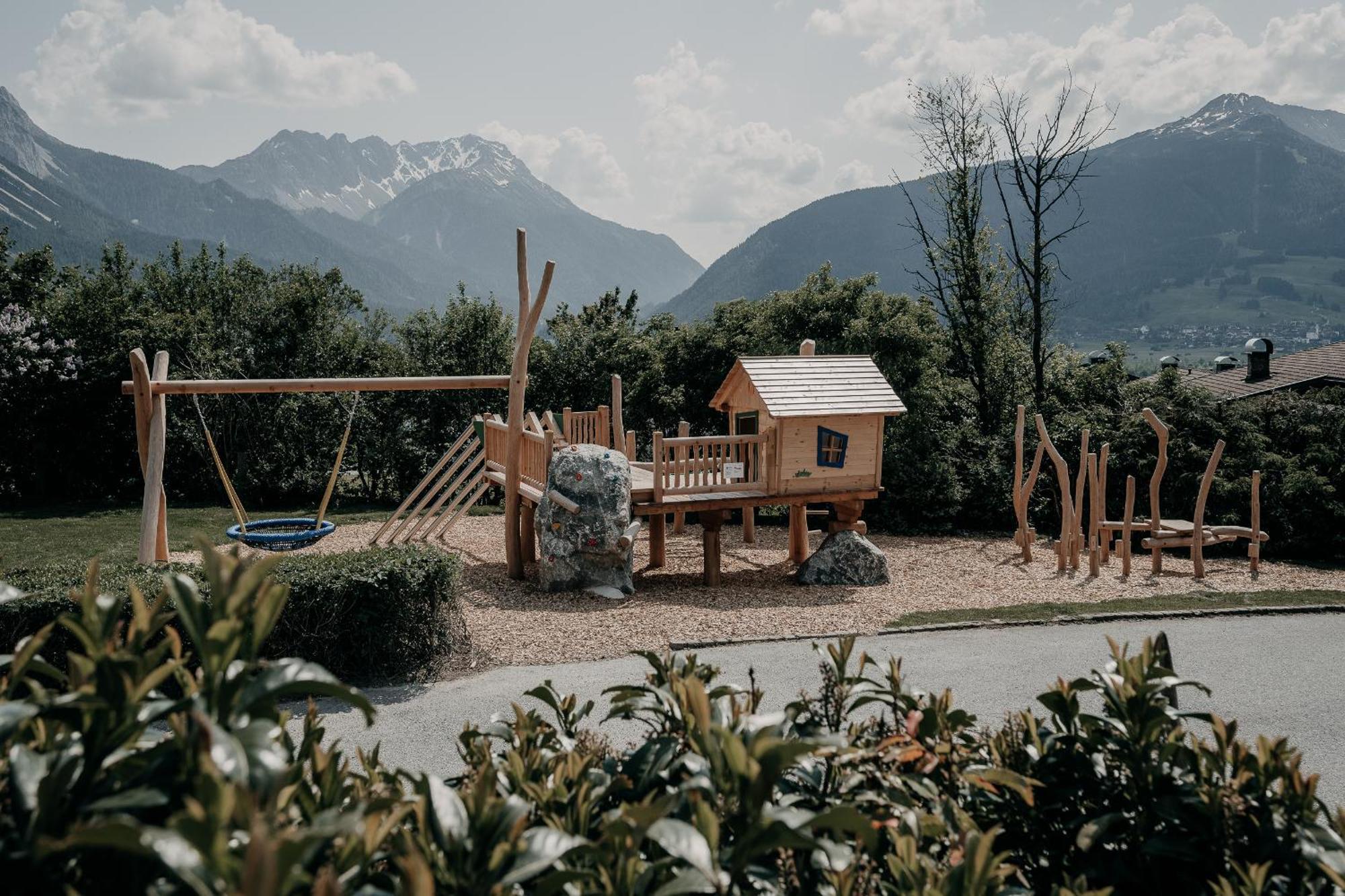 Alpenappartements Cristall Ehrwald Bagian luar foto